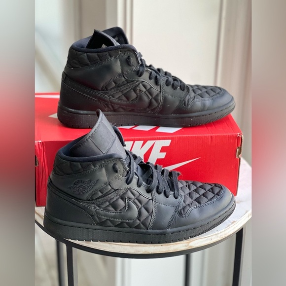Jordan Shoes - Nike Air Jordan 1 Mid SE Retro Quilted Black size 11w 9.5m
